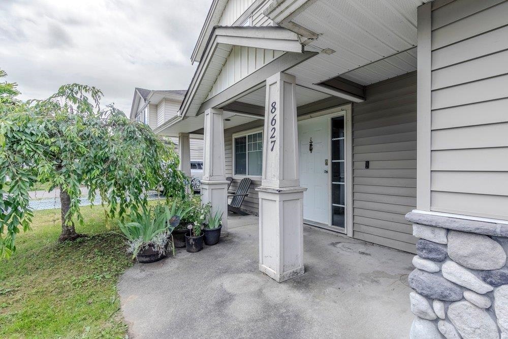 8627 Henderson Street, Mission, BC, V2V 7P9 - 3