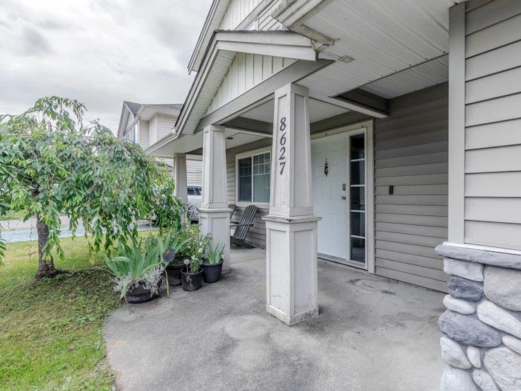 8627 Henderson Street, Mission, BC, V2V 7P9 - 3