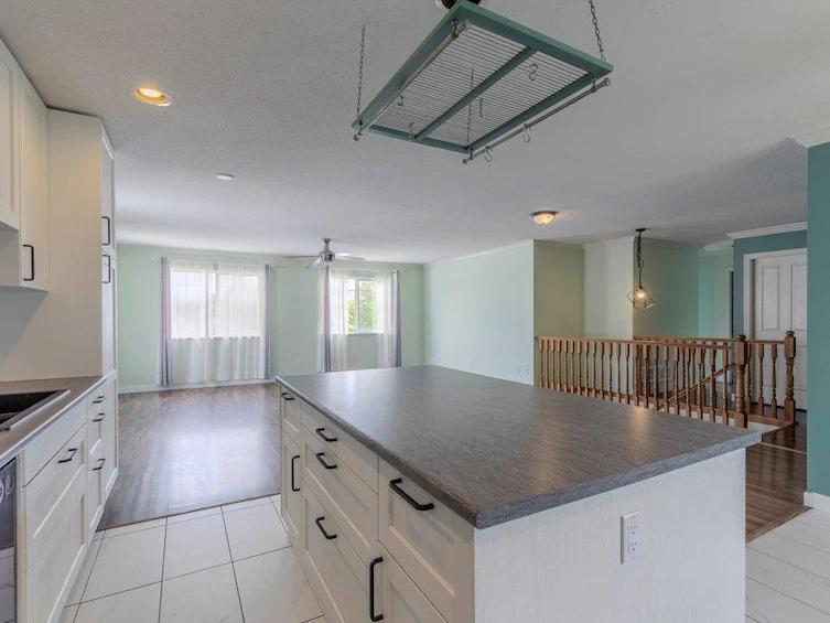 8627 Henderson Street, Mission, BC, V2V 7P9 - 23