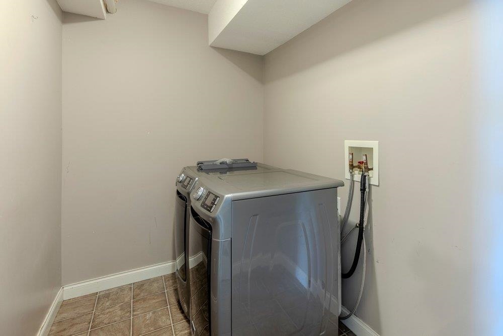 8627 Henderson Street, Mission, BC, V2V 7P9 - 7