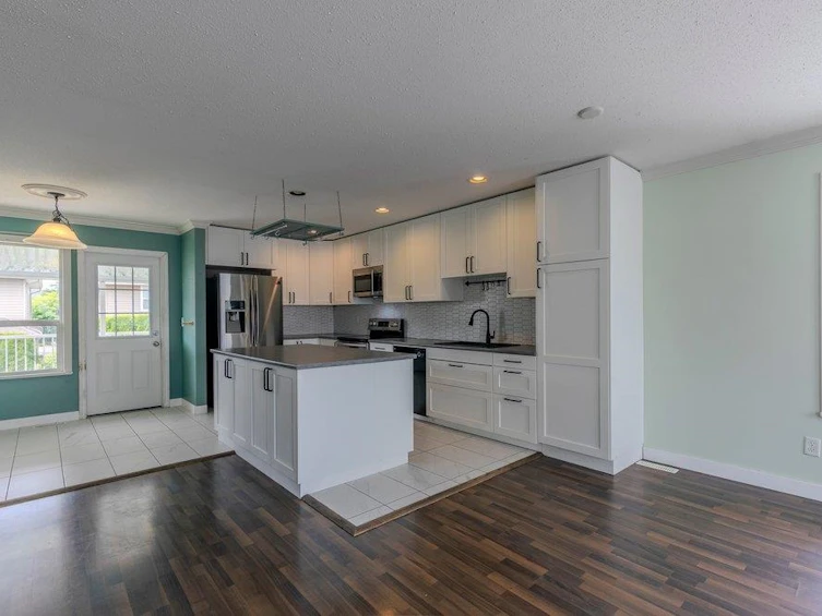 8627 Henderson Street, Mission, BC, V2V 7P9 - 17