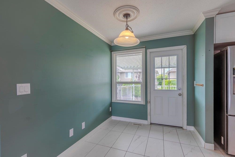 8627 Henderson Street, Mission, BC, V2V 7P9 - 24