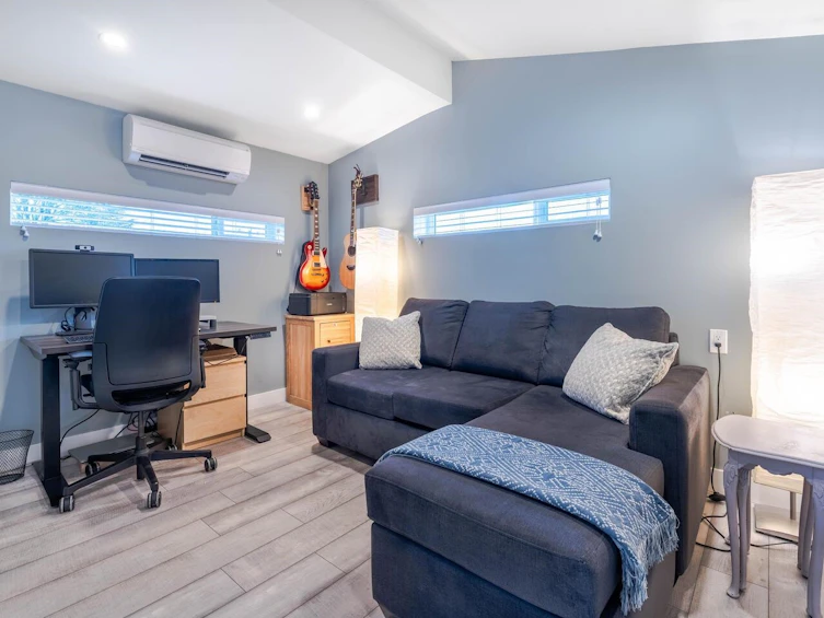 1805 E 37th Avenue, Vancouver, BC, V5P 1E9 - 16