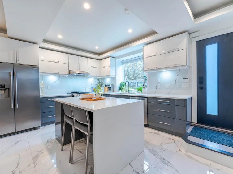 1805 E 37th Avenue, Vancouver, BC, V5P 1E9