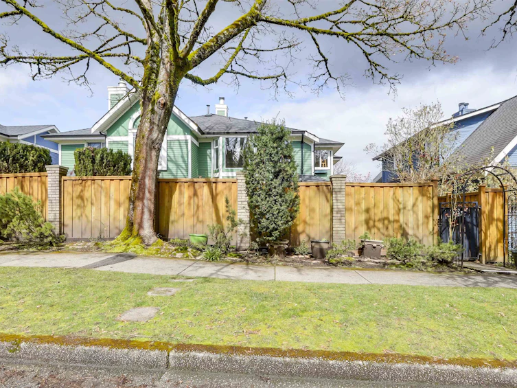 9-43 E 20th Avenue, Vancouver, BC, V5V 5C7 - 2
