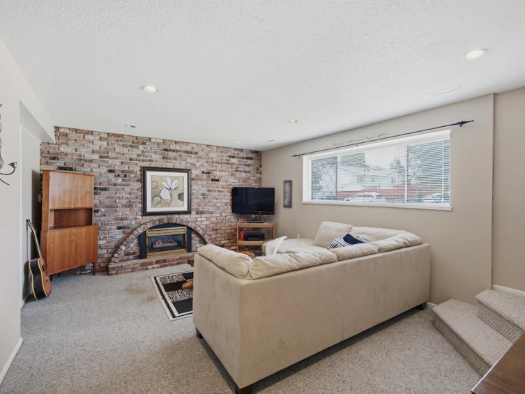 2413 Scott Place, Port Coquitlam, BC, V3B 2E6 - 16
