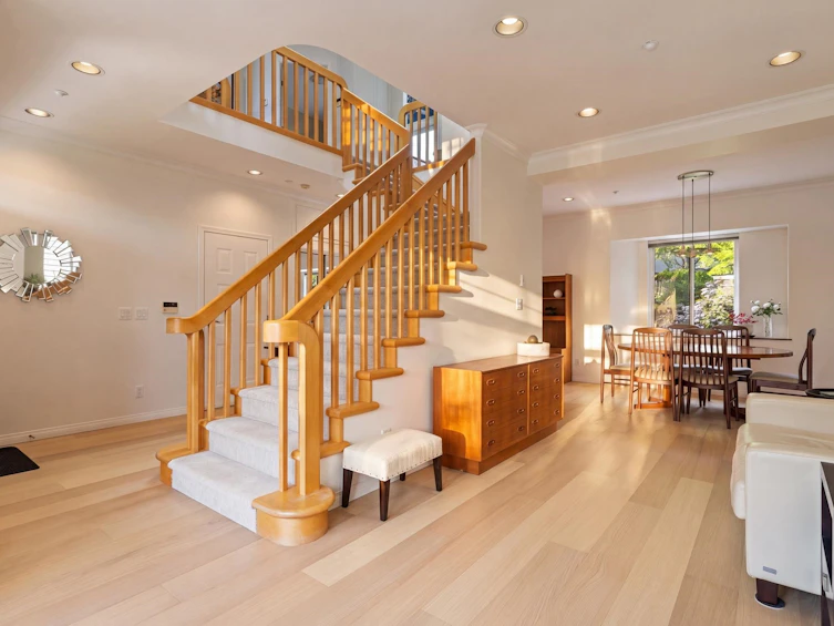 888 E 30th Avenue, Vancouver, BC, V5V 2W1 - 4