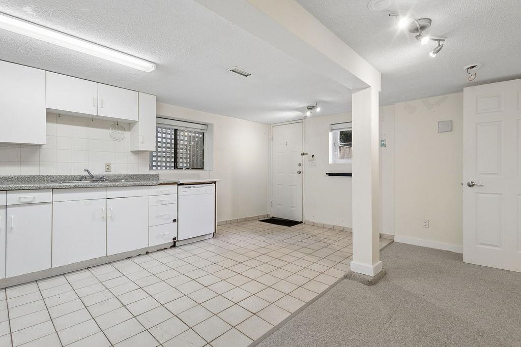 Ground level-3229 W 11th Avenue, Vancouver, BC, V6K 2M9 - 12