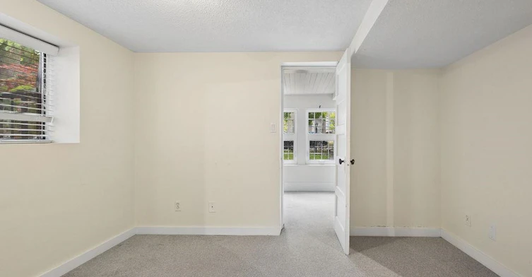 Ground level-3229 W 11th Avenue, Vancouver, BC, V6K 2M9 - 8