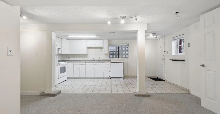 Ground level-3229 W 11th Avenue, Vancouver, BC, V6K 2M9 - 3
