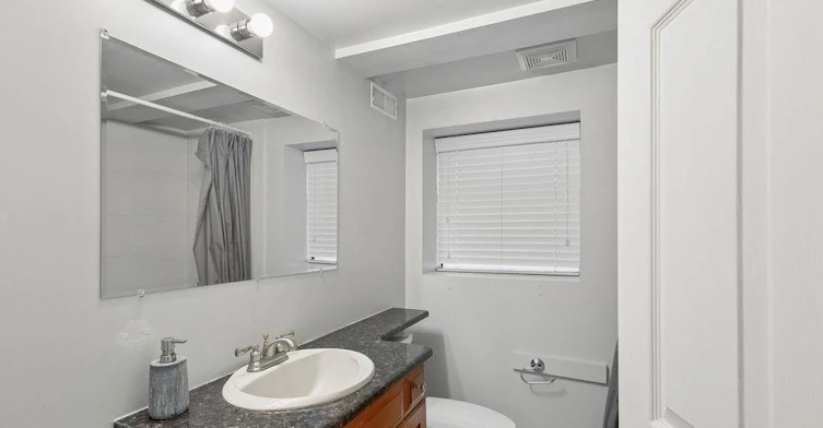 Ground level-3229 W 11th Avenue, Vancouver, BC, V6K 2M9 - 14