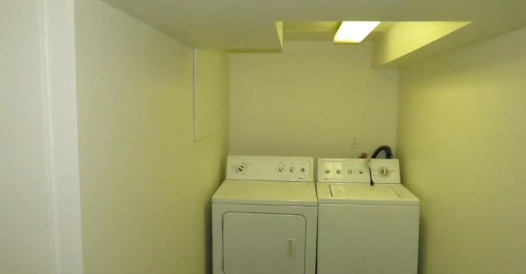 Ground level-3229 W 11th Avenue, Vancouver, BC, V6K 2M9 - 8