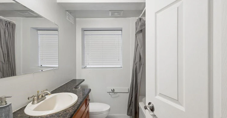 Ground level-3229 W 11th Avenue, Vancouver, BC, V6K 2M9 - 15