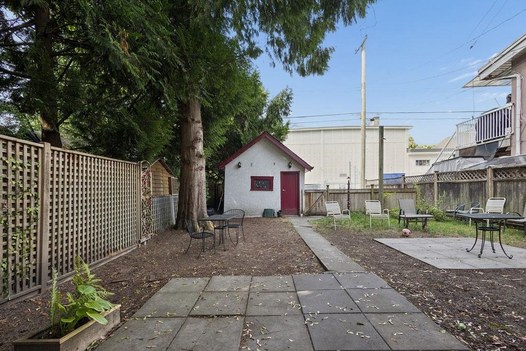 Ground level-3229 W 11th Avenue, Vancouver, BC, V6K 2M9 - 19