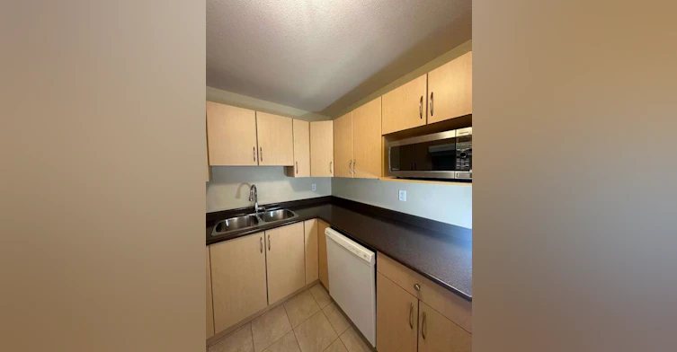 826 Cottonwood Avenue, Coquitlam, BC, V3J 2T1 - 5
