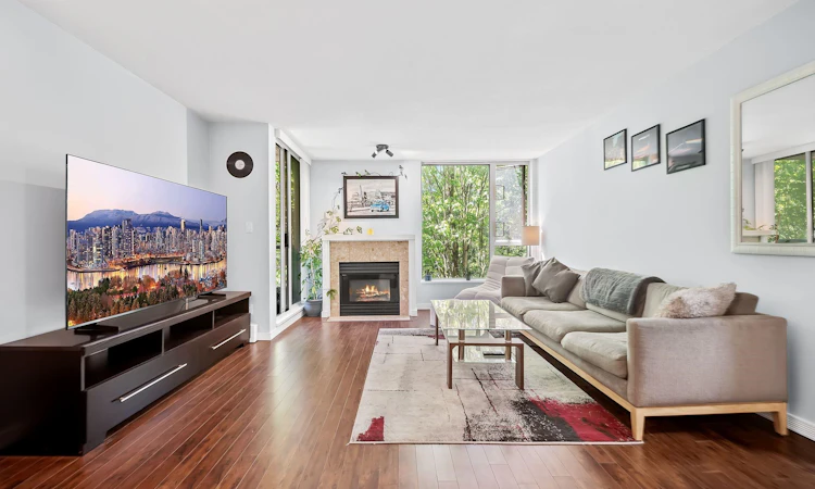 407-7077 Beresford Street