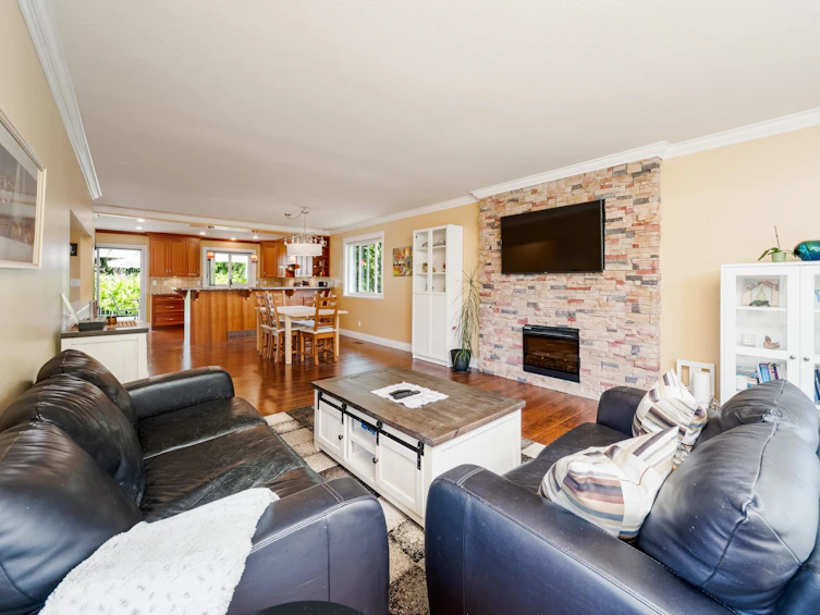 16199 13th Avenue, Surrey, BC, V4A 6W3 - 4