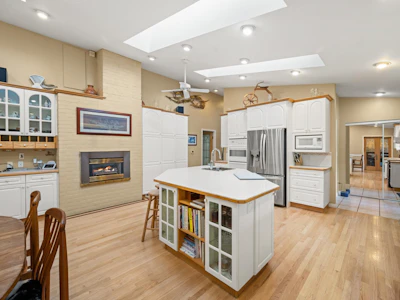 4514 248 Street - 3