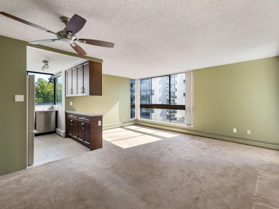 607-9280 Salish Court - 4