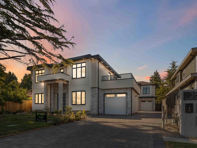 2-3871 Springfield Drive, Richmond, BC, V7E 1Z3