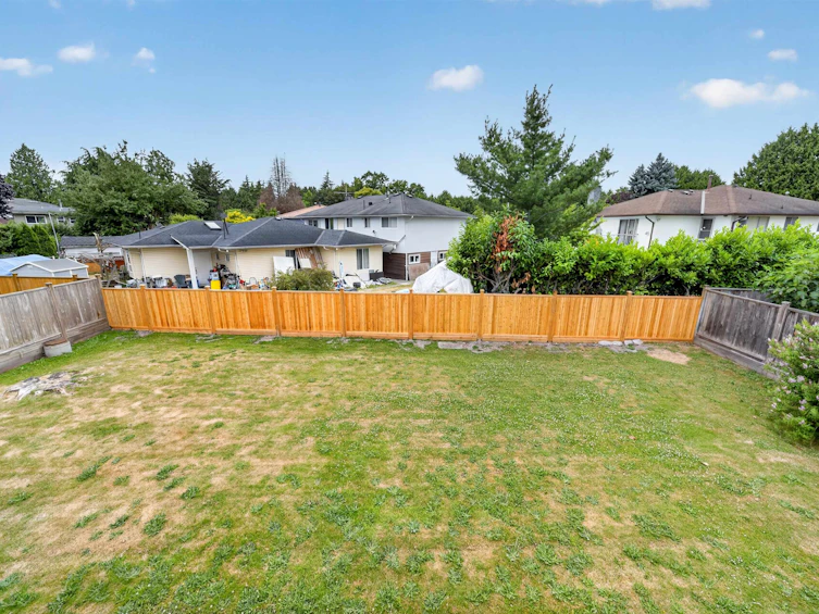 6439 Azure Road, Richmond, BC, V7C 2R8 - 29