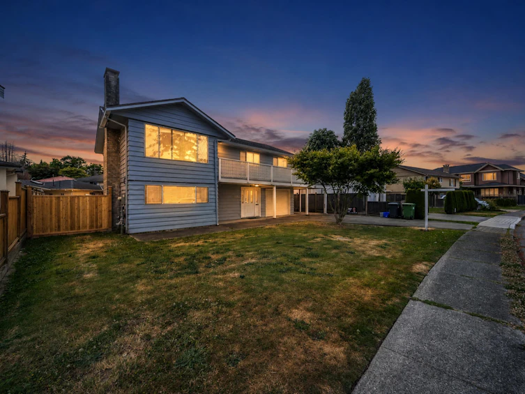 6439 Azure Road, Richmond, BC, V7C 2R8