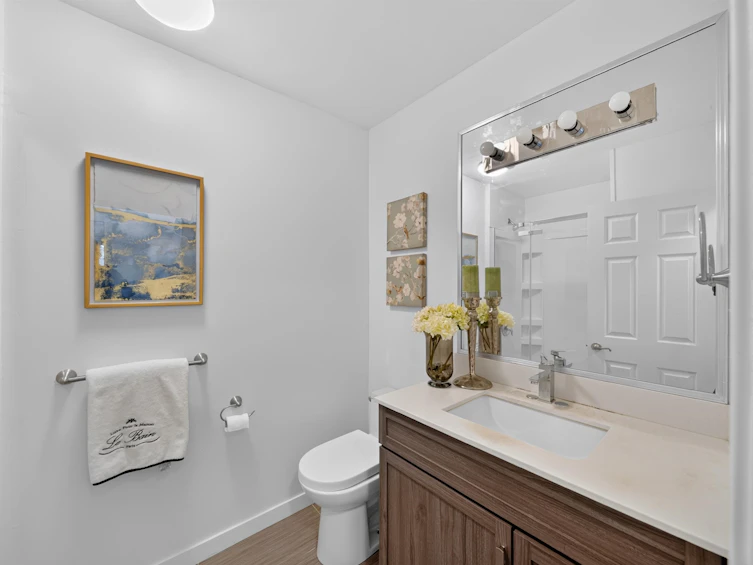 6439 Azure Road, Richmond, BC, V7C 2R8 - 22