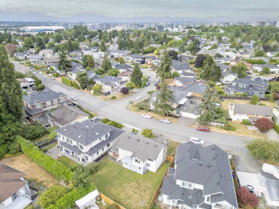 6439 Azure Road - 2
