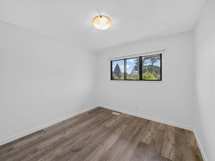 6439 Azure Road, Richmond, BC, V7C 2R8 - 20