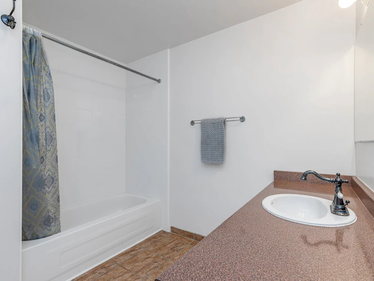 7958 Taulbut Street, Mission, BC, V2V 3W7 - 18