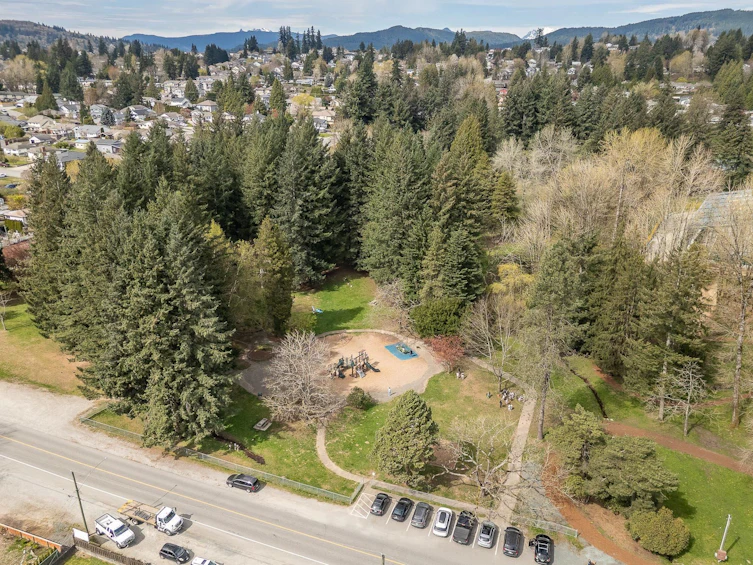 7958 Taulbut Street, Mission, BC, V2V 3W7 - 37