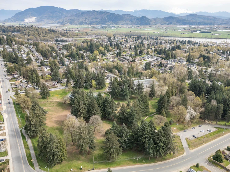 7958 Taulbut Street, Mission, BC, V2V 3W7 - 32