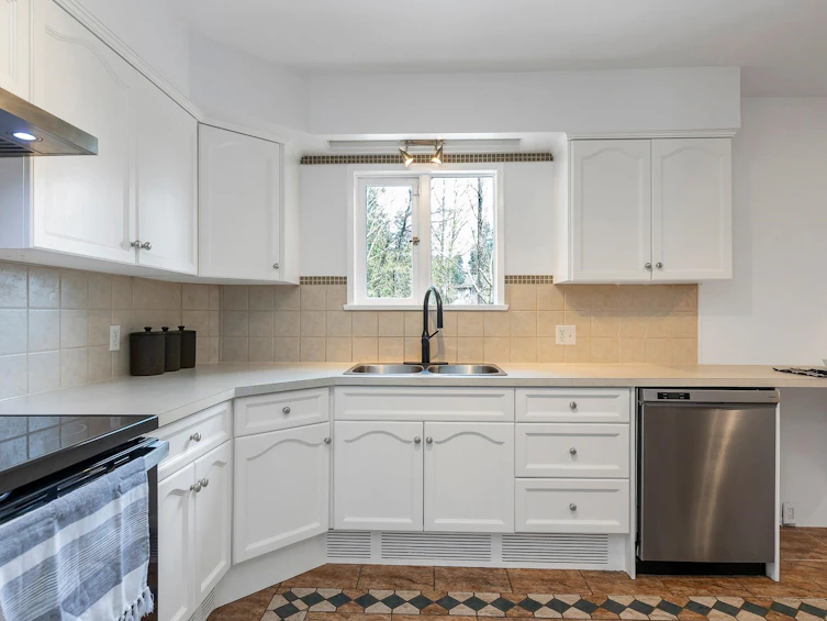7958 Taulbut Street, Mission, BC, V2V 3W7 - 11