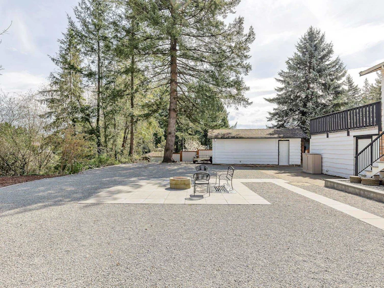 7958 Taulbut Street, Mission, BC, V2V 3W7 - 24