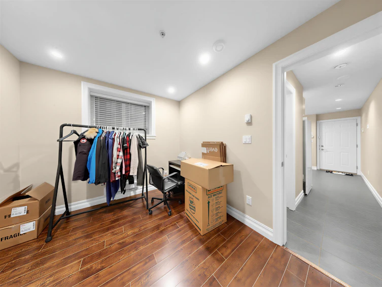 2456 E 45th Avenue, Vancouver, BC, V5R 3B5 - 21
