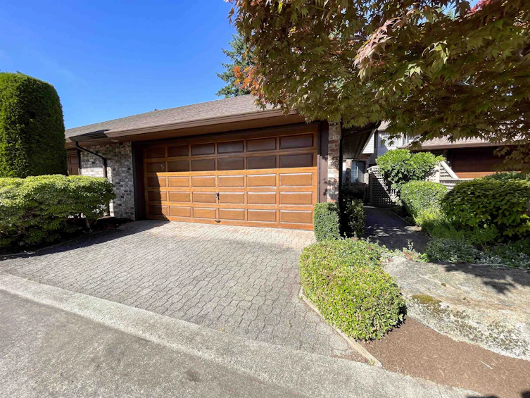 6-1725 Southmere Crescent, Surrey, BC, V4A 7A7