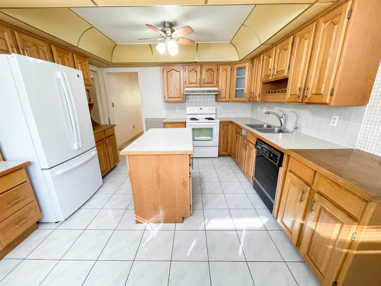 6-1725 Southmere Crescent, Surrey, BC, V4A 7A7 - 10