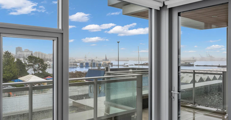 320-755 Harbourside Drive, North Vancouver, BC, V7P 0G1 - 10