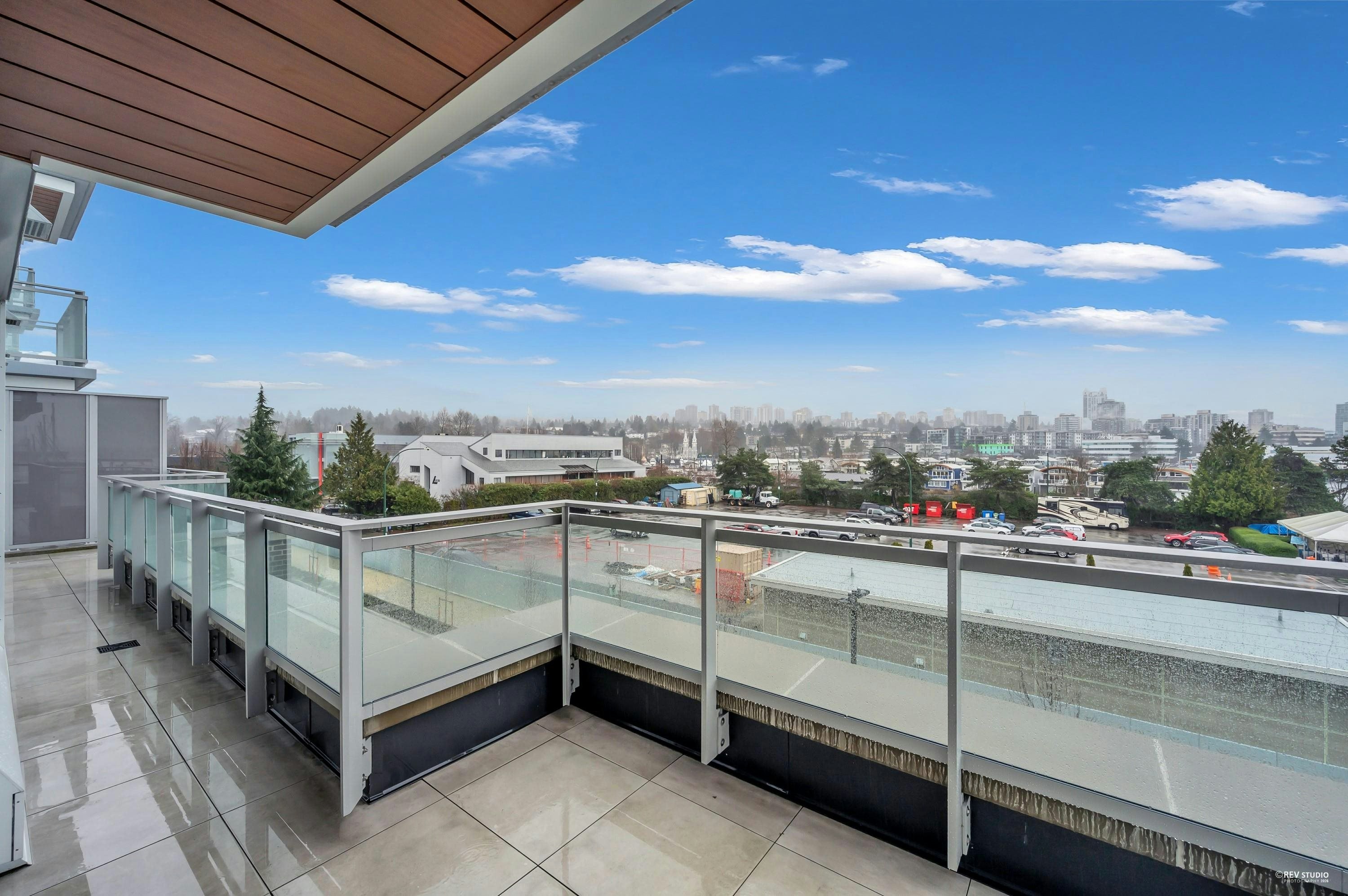 320-755 Harbourside Drive, North Vancouver, BC, V7P 0G1 - 11