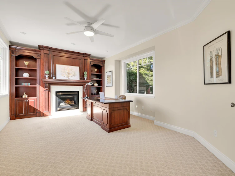 13518 Marine Drive, Surrey, BC, V4A 1G2 - 13