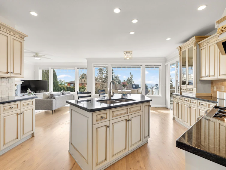 13518 Marine Drive, Surrey, BC, V4A 1G2 - 11