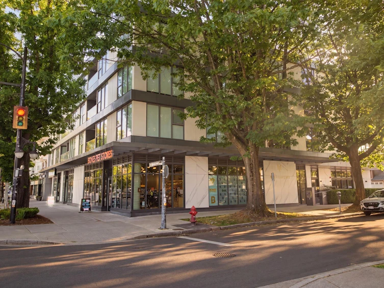 306-2485 Larch Street, Vancouver, BC, V6K 0A3 - 23