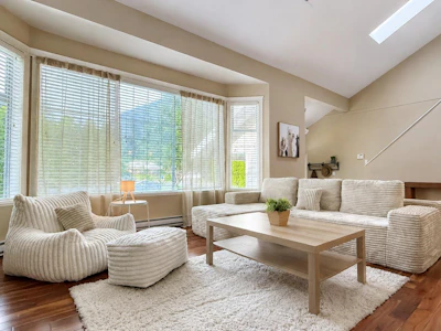 1510 Macdonald Place - 5