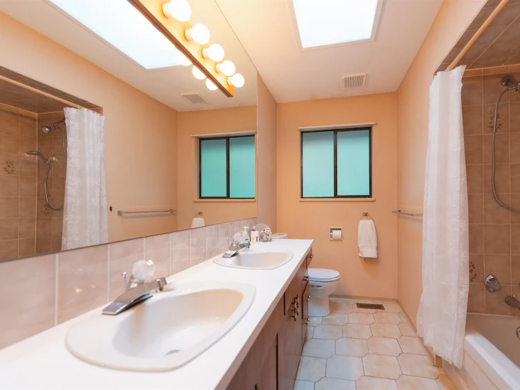8846 Redrooffs Road, Halfmoon Bay, BC, V7Z 1B2 - 19