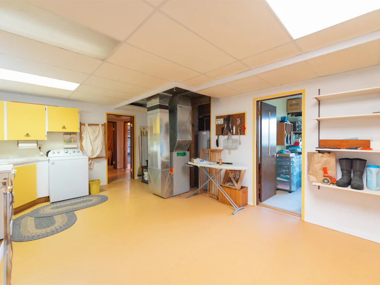 8846 Redrooffs Road, Halfmoon Bay, BC, V7Z 1B2 - 28