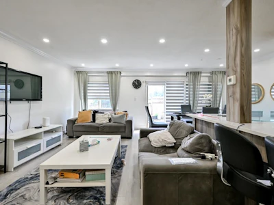 139-15215 105 Avenue - 4