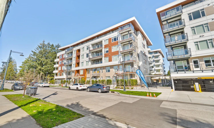 B102-10488 138a Street
