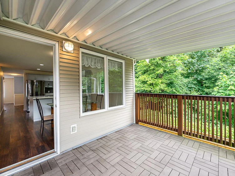 328-3000 Riverbend Drive, Coquitlam, BC, V3C 6R1 - 22