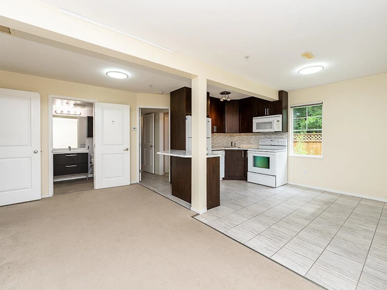 328-3000 Riverbend Drive, Coquitlam, BC, V3C 6R1 - 26