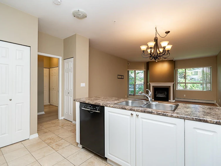 222-2109 Rowland Street, Port Coquitlam, BC, V3C 6J4 - 3